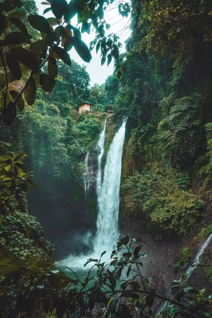 Aling aling Waterfall, Bali.