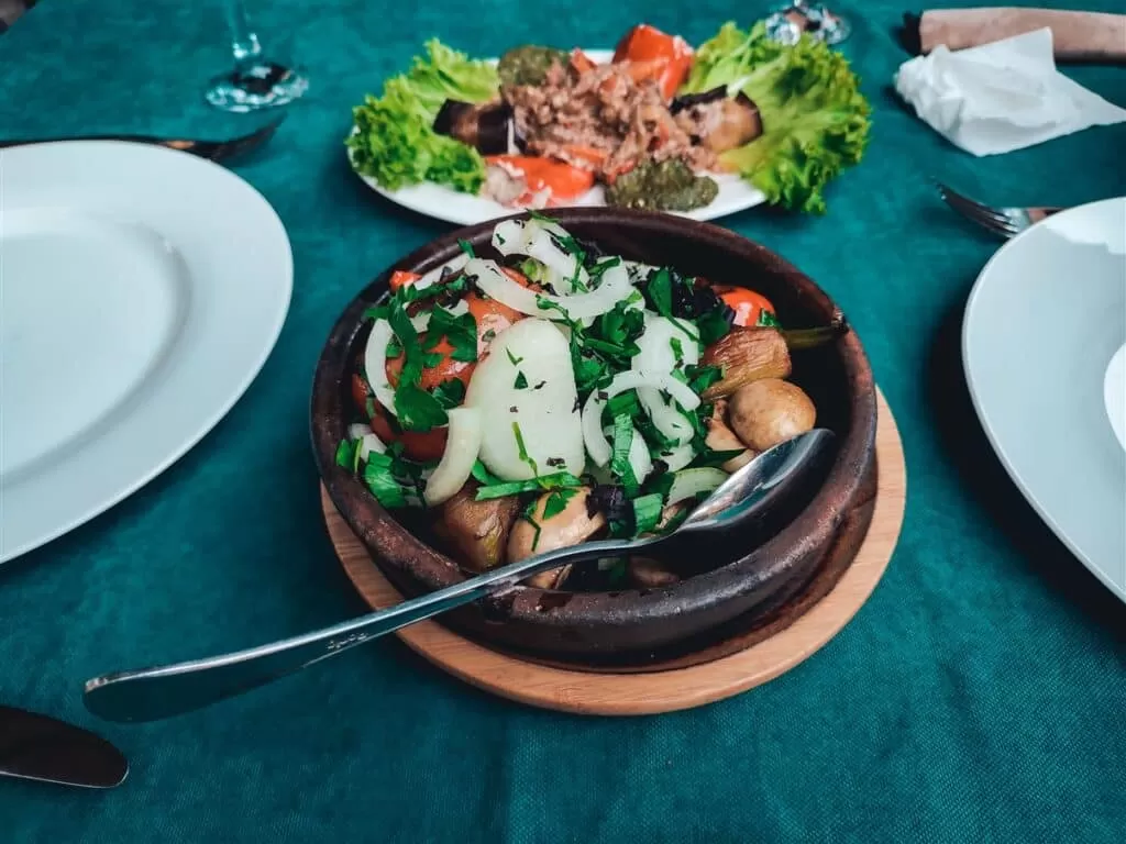 vegan Georgian food: grilled vegetables