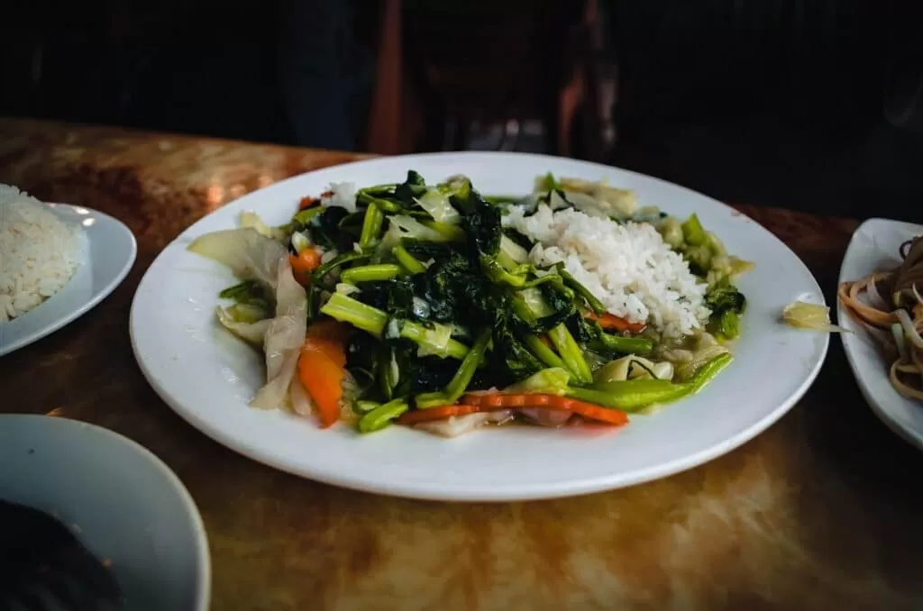 Vegan food in Vietnam: vegan mixed vegetables