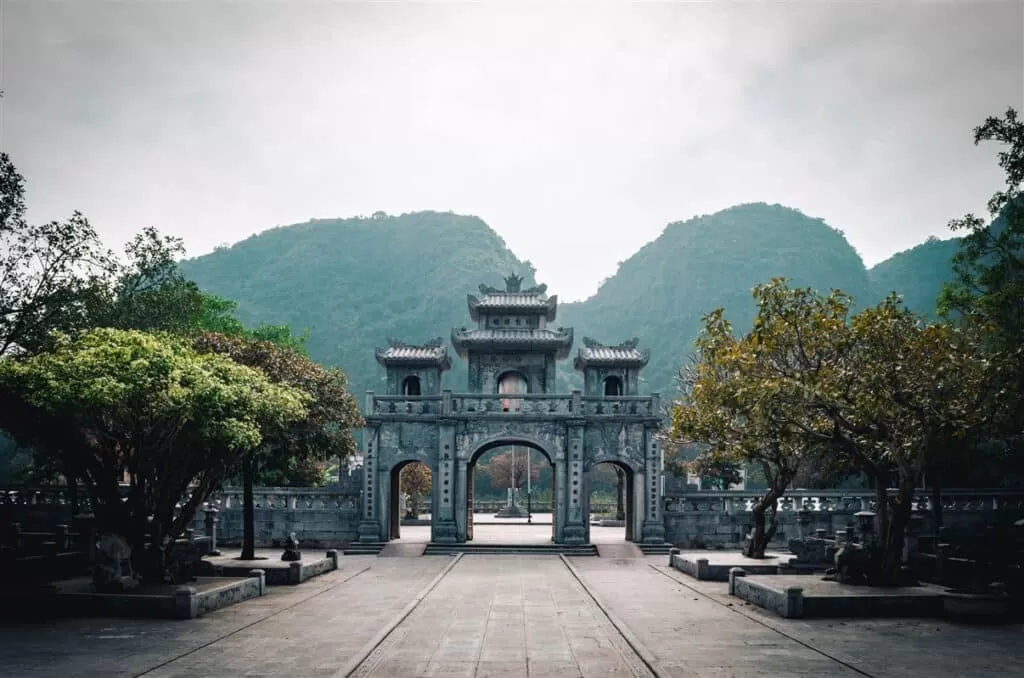 Thai VI temple, Tam Coc, Vietnam