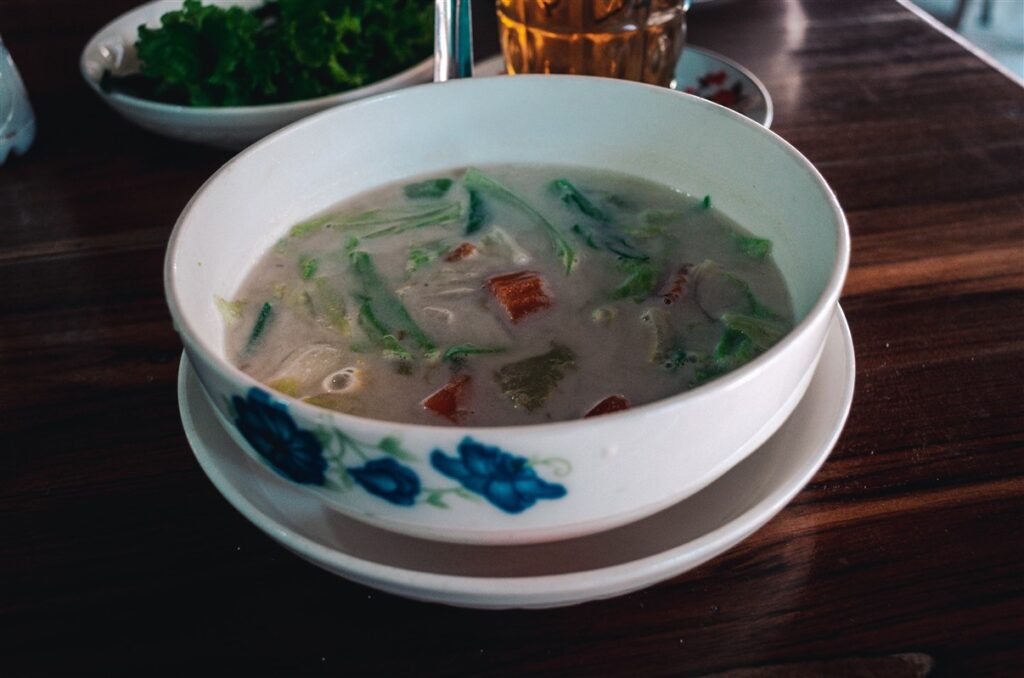 Laotian vegetable suzy (coconut soup)