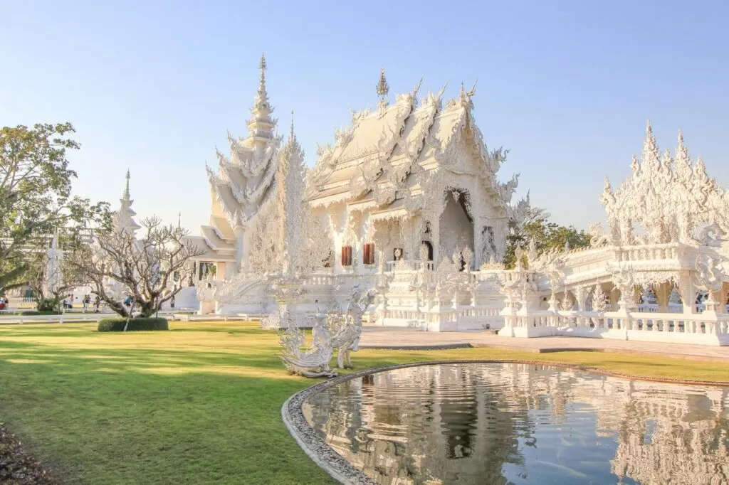 Temples in Southeast Asia: White temple, Chiang Rai, Thailand