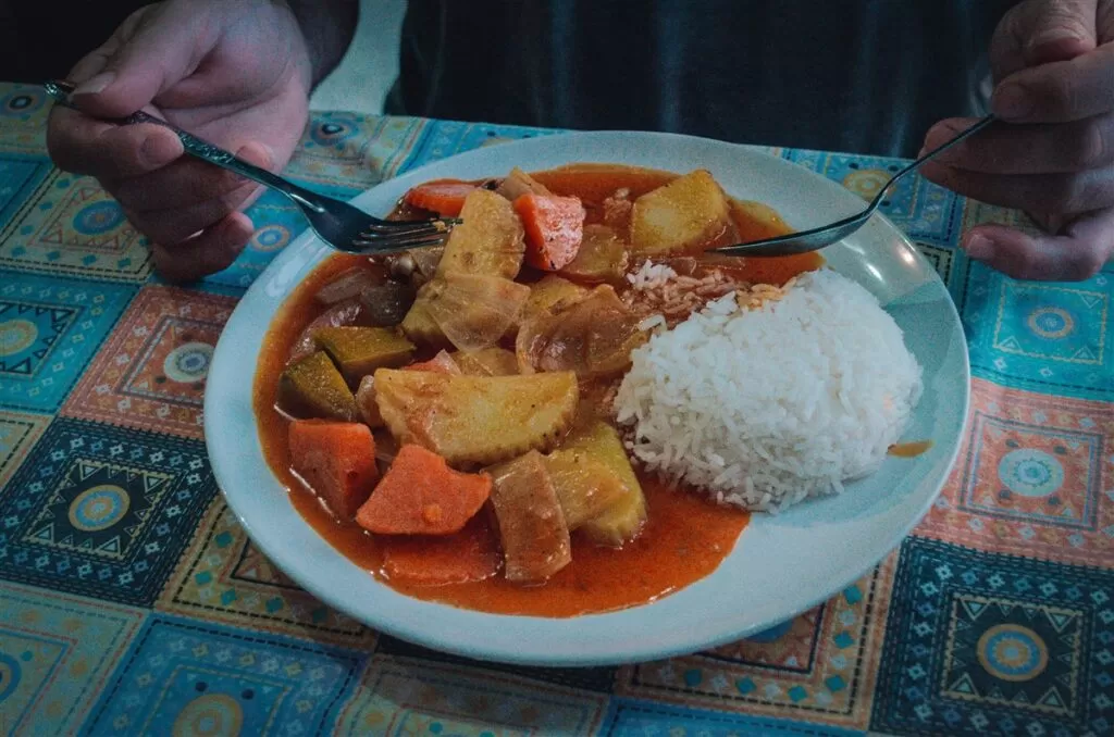 Massaman curry, vegan travel in Asia