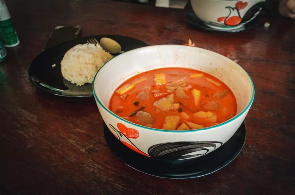 Vegan Thailand: massaman curry