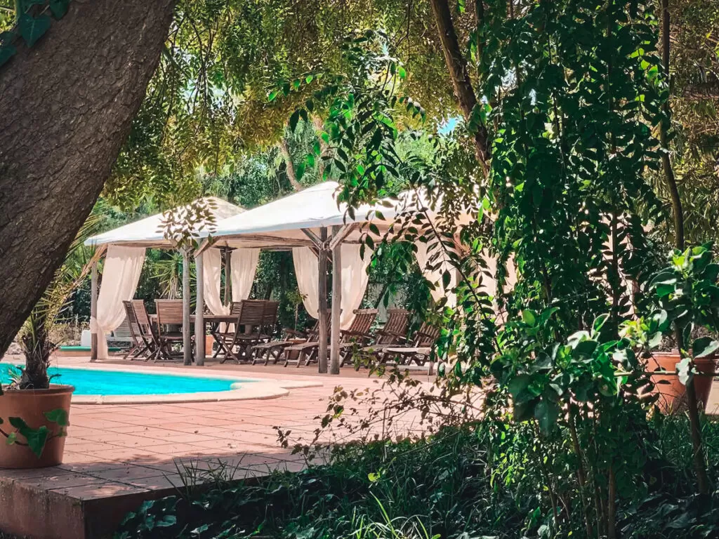 Orange Bloom Homestead Swiming Pool: vegan accommodation in Portugal