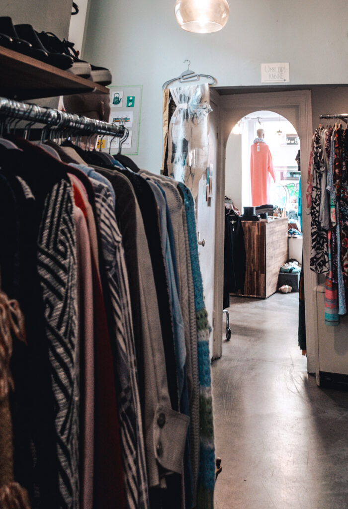 Hand Hamburg: 21 Thrift and Vintage Shops - Travelers and dreamers
