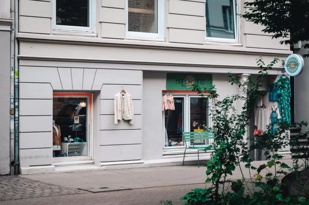 Mano a mano vintage shop in Ottensen in Hamburg