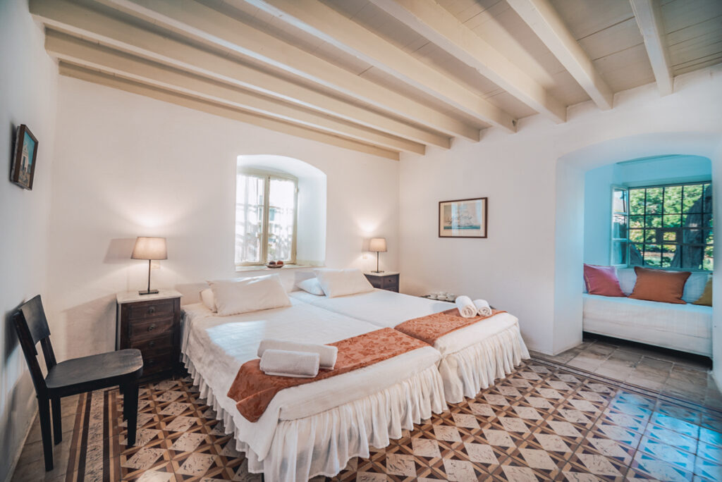Archontiko Angelou, Leros, Greece: double bedroom